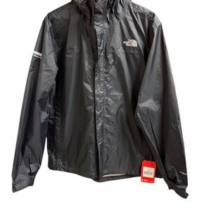 NWT The North Face Mens Hyvent 2.5 L Water Repellent Raincoat